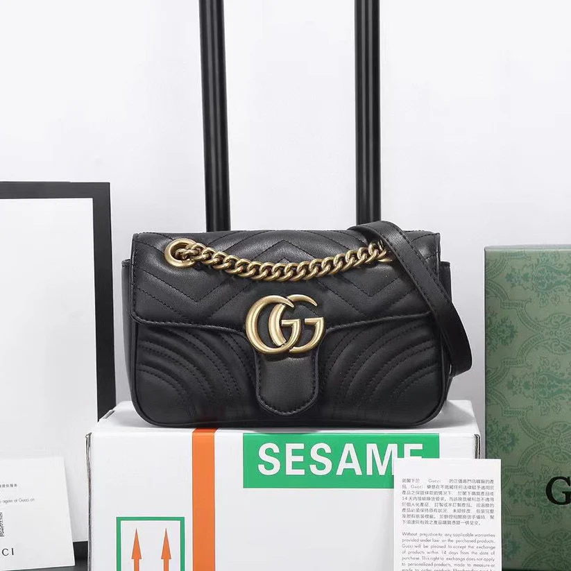 GG Marmont Chain Shoulder Bag GG Marmont Chain Shoulder Bag