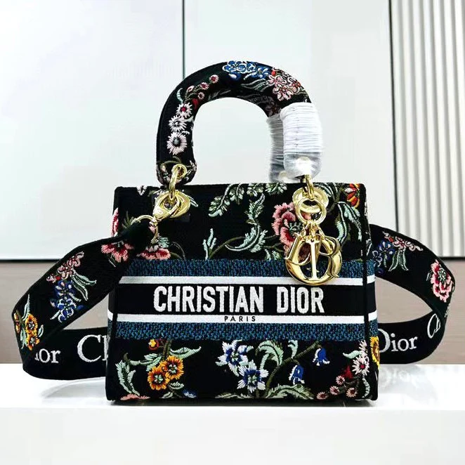 Dior Medium Lady D-Lite Bag Dior Medium Lady D-Lite Bag