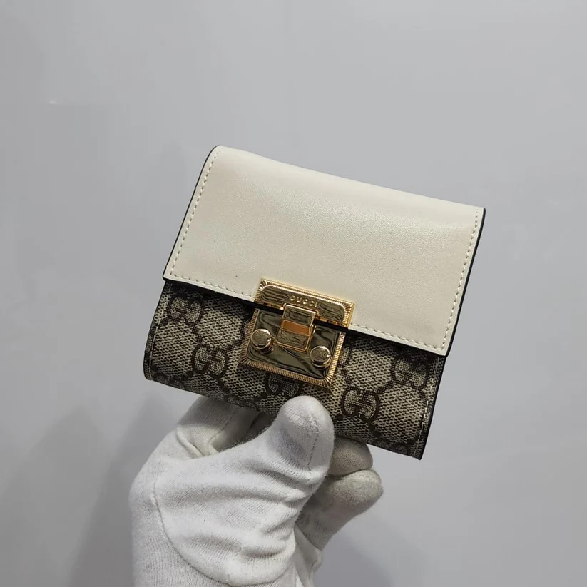 Gucci Ophidia GG wallet. Gucci Ophidia GG wallet.